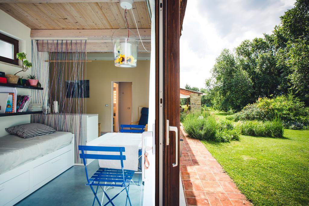 B&B I Fiori Della Cava Pésaro Exterior foto